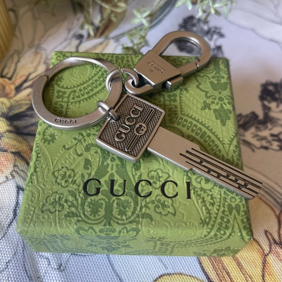 Gucci Keychain - Picture 5 of 9